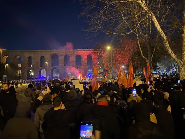 Bu Memleket Bizim! Yobaza, Faşiste, Liberale Bırakmayız!