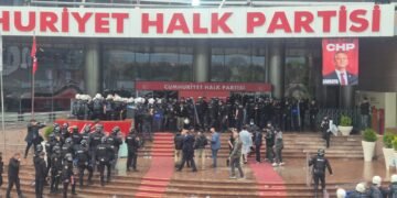 İstibdat Düzenini Emekçiler Yıkacak!